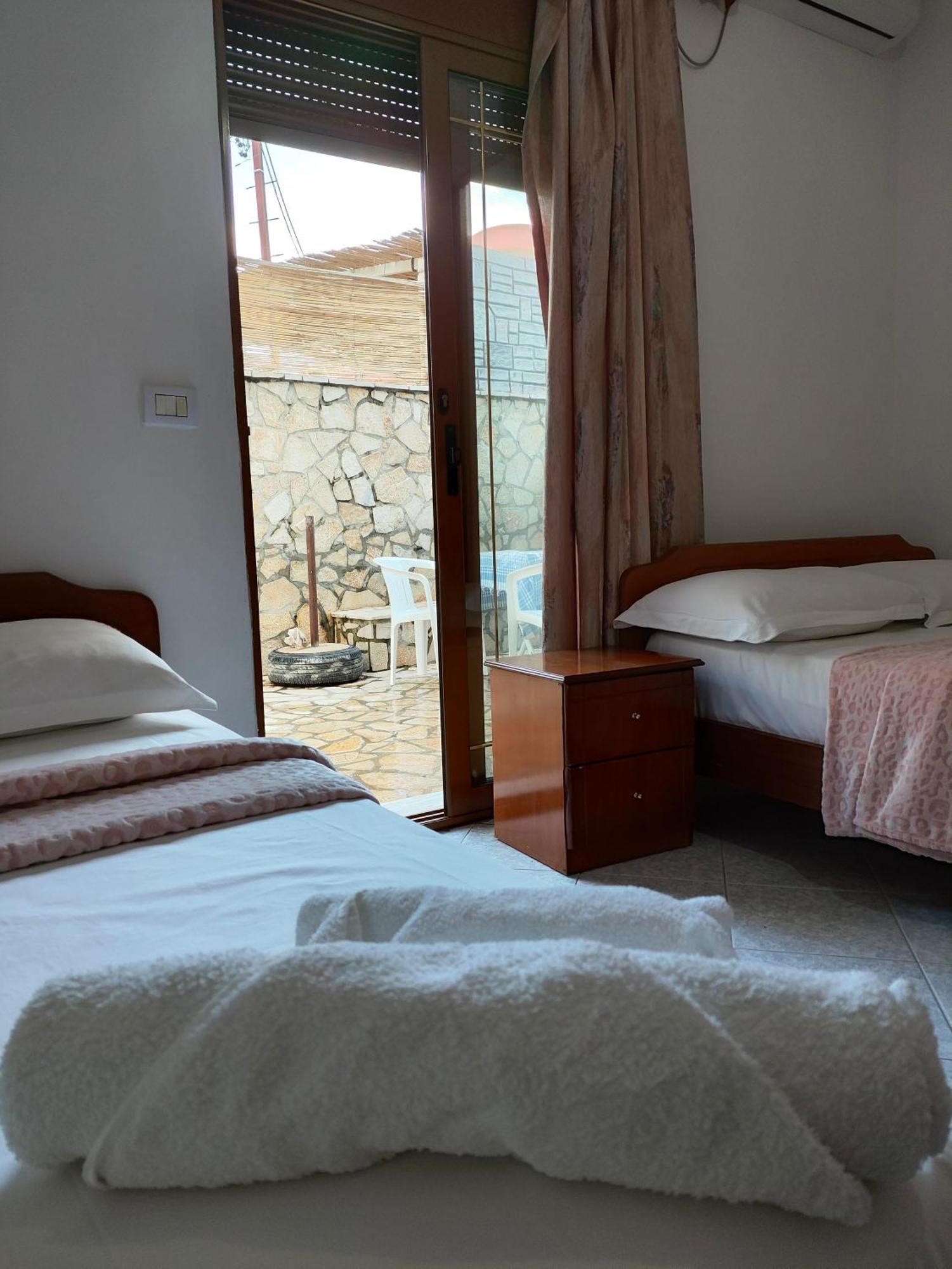 Hola Rooms Ksamil Luaran gambar