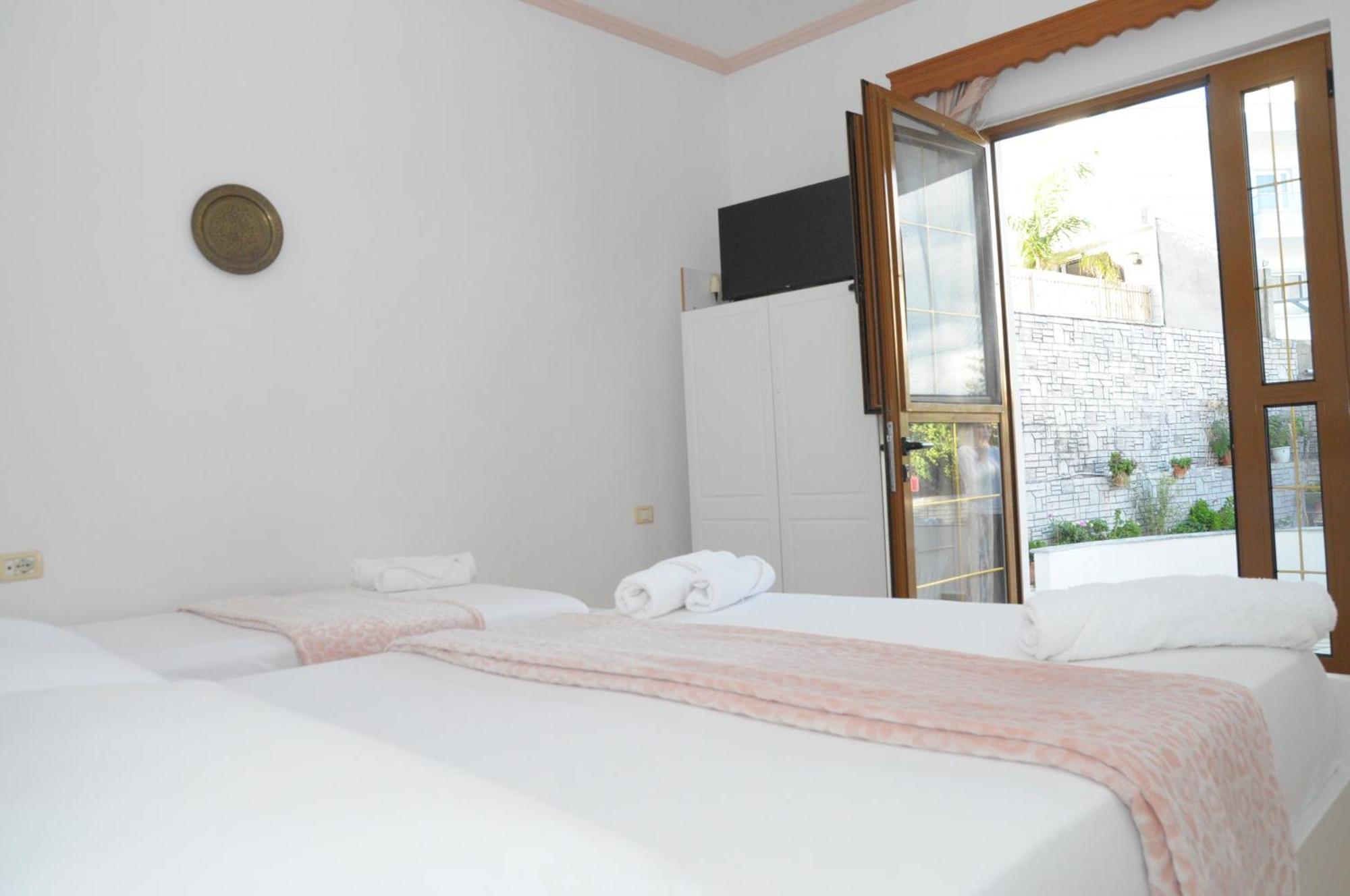 Hola Rooms Ksamil Luaran gambar