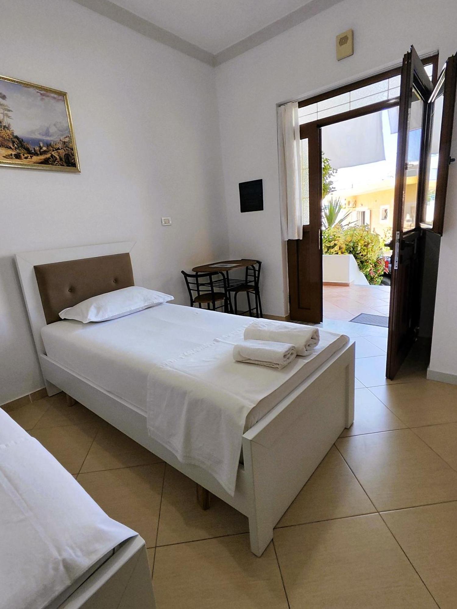 Hola Rooms Ksamil Luaran gambar